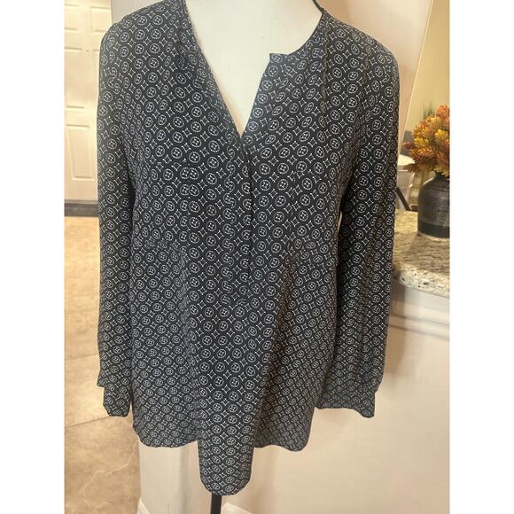 JOIE Nepal Medallion Tile Print Silk Top in Black, Small 4-6 - Picture 7 of 7